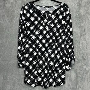 Cure 3X Shirt Top Black Geometric Faux 3/4 Sleeve Keyhole Round Neck Stretch